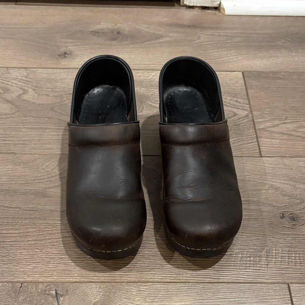 Dansko Women's Dark Brown Leather Clogs